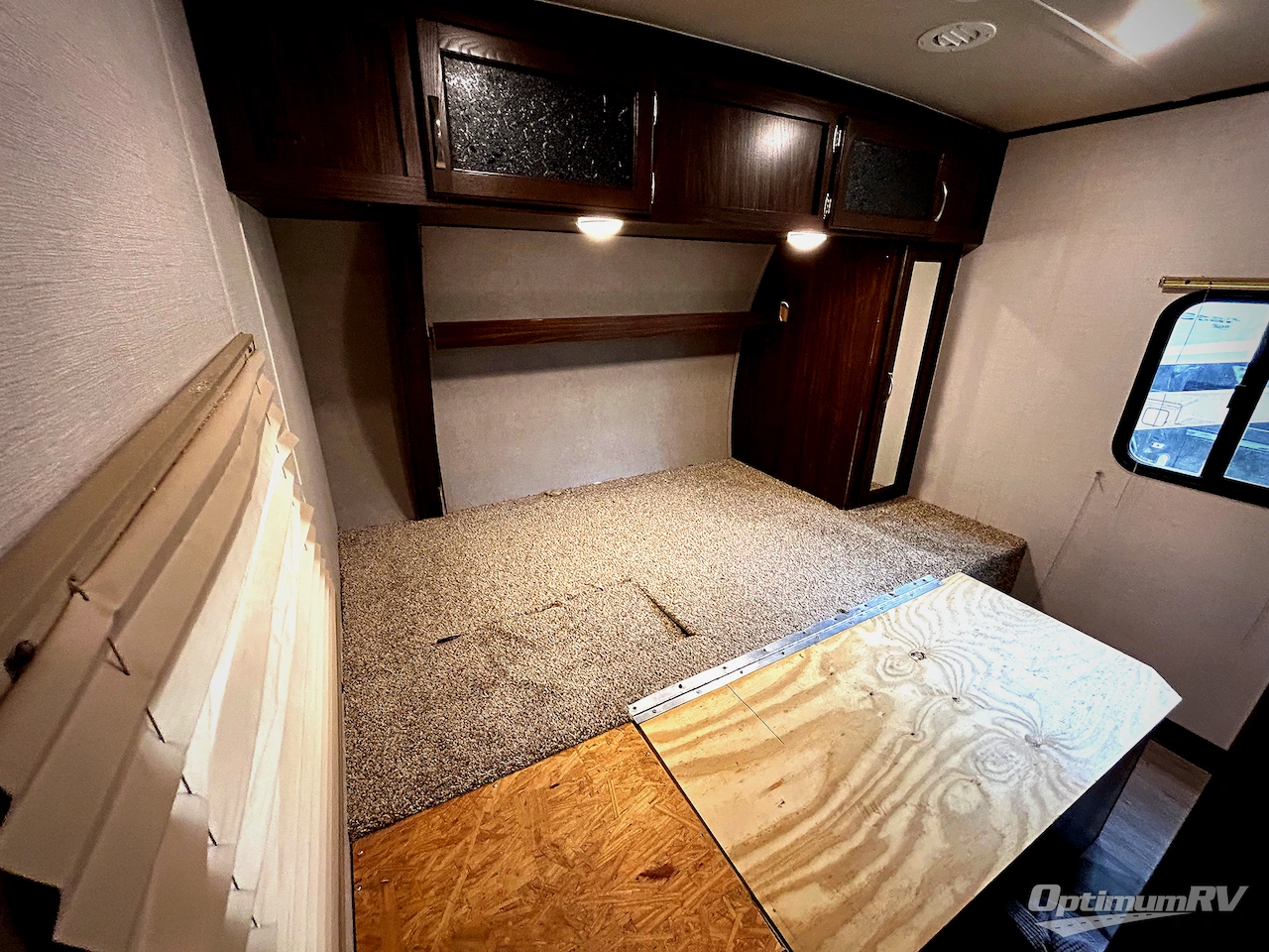 2018 Palomino SolAire Ultra Lite 251RBSS Photo 6