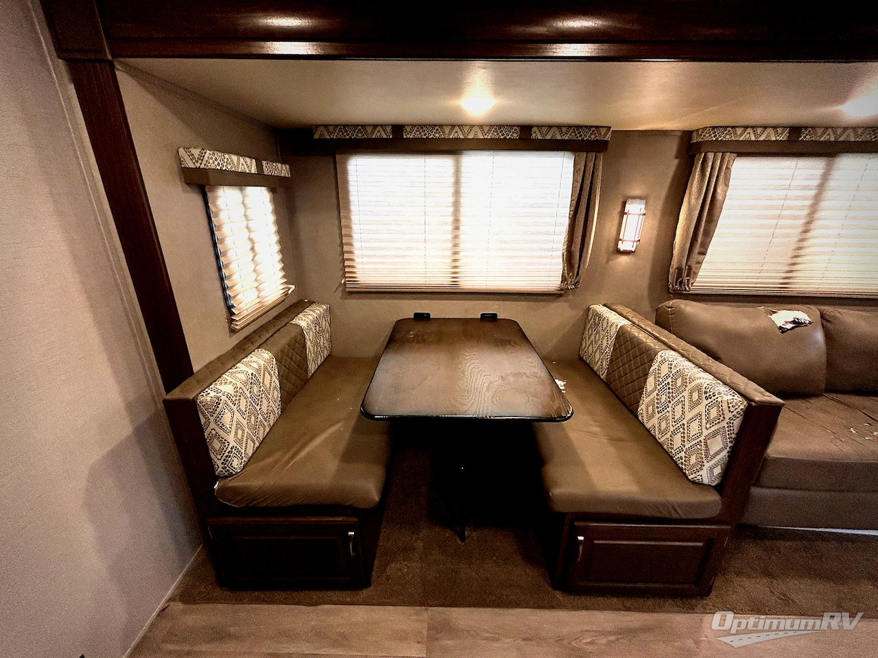 2018 Palomino SolAire Ultra Lite 251RBSS Photo 10
