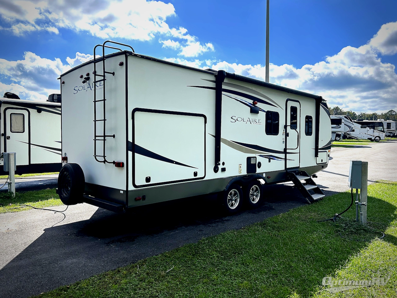 2018 Palomino SolAire Ultra Lite 251RBSS Photo 2