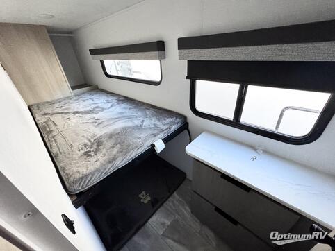2025 Dutchmen Kodiak 241BHSL RV Photo 4