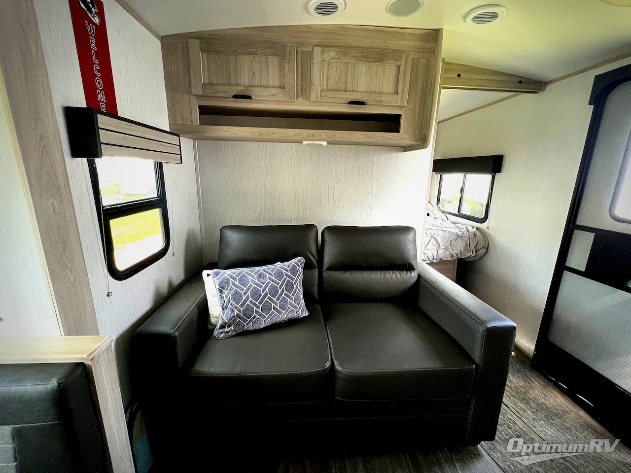 2022 Cruiser Shadow Cruiser 259BHS Photo 6