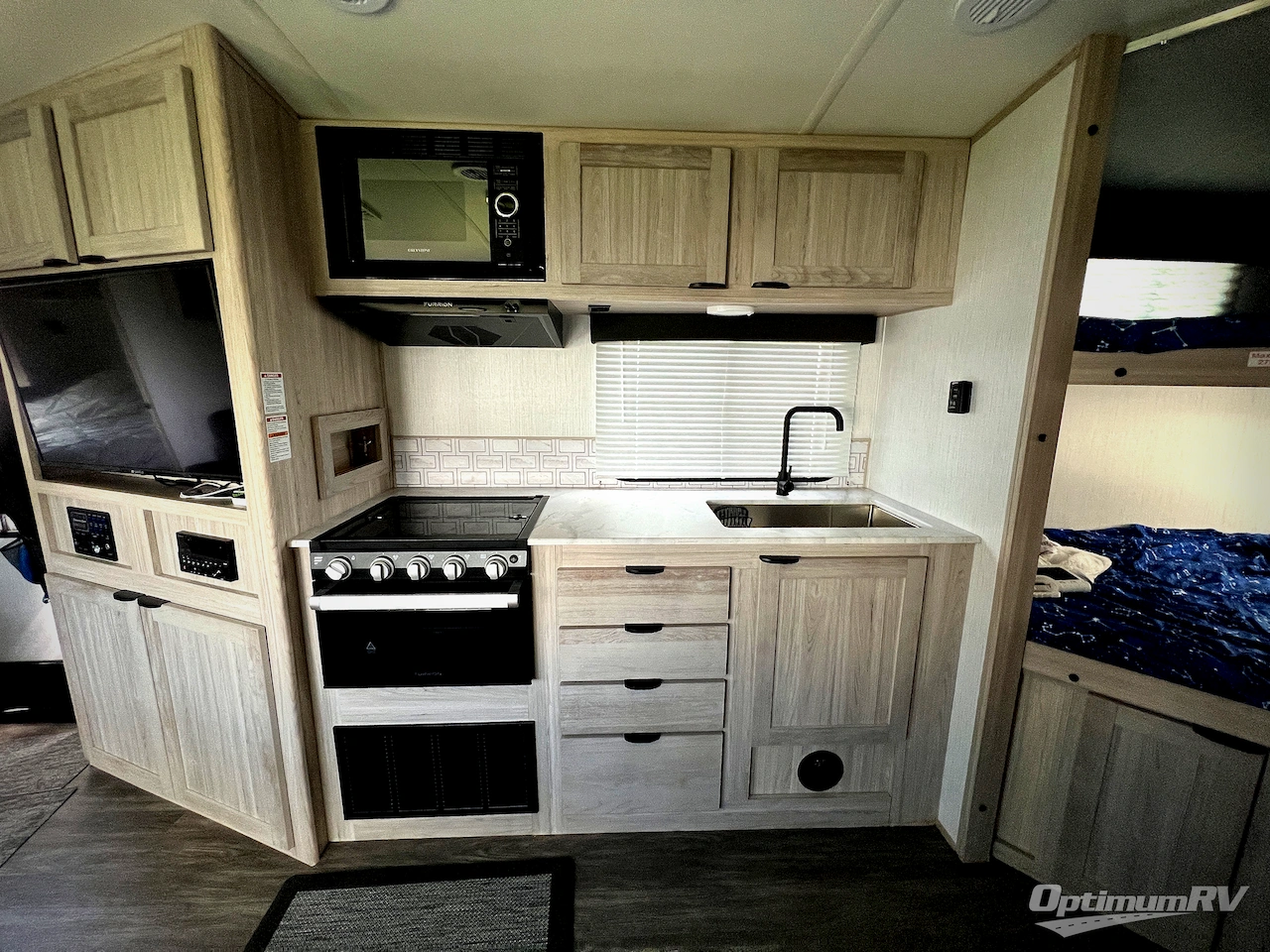 2022 Cruiser Shadow Cruiser 259BHS Photo 9