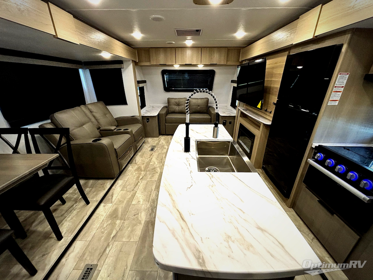 2025 Dutchmen Kodiak Ultimate 3371FLSL Photo 5