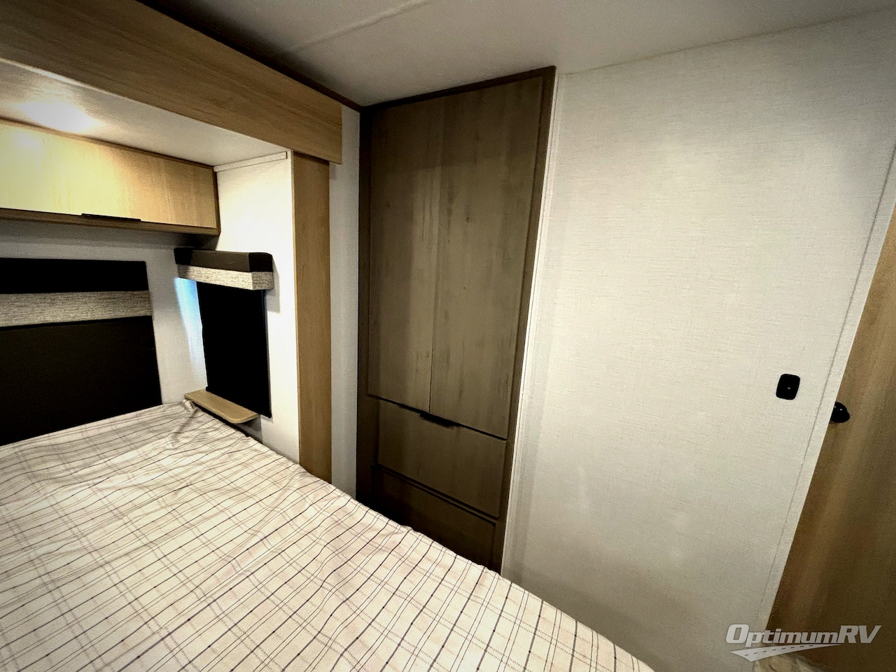 2025 Dutchmen Kodiak Ultimate 3371FLSL Photo 17