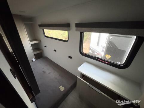 2025 Dutchmen Kodiak 241BHSL RV Photo 4
