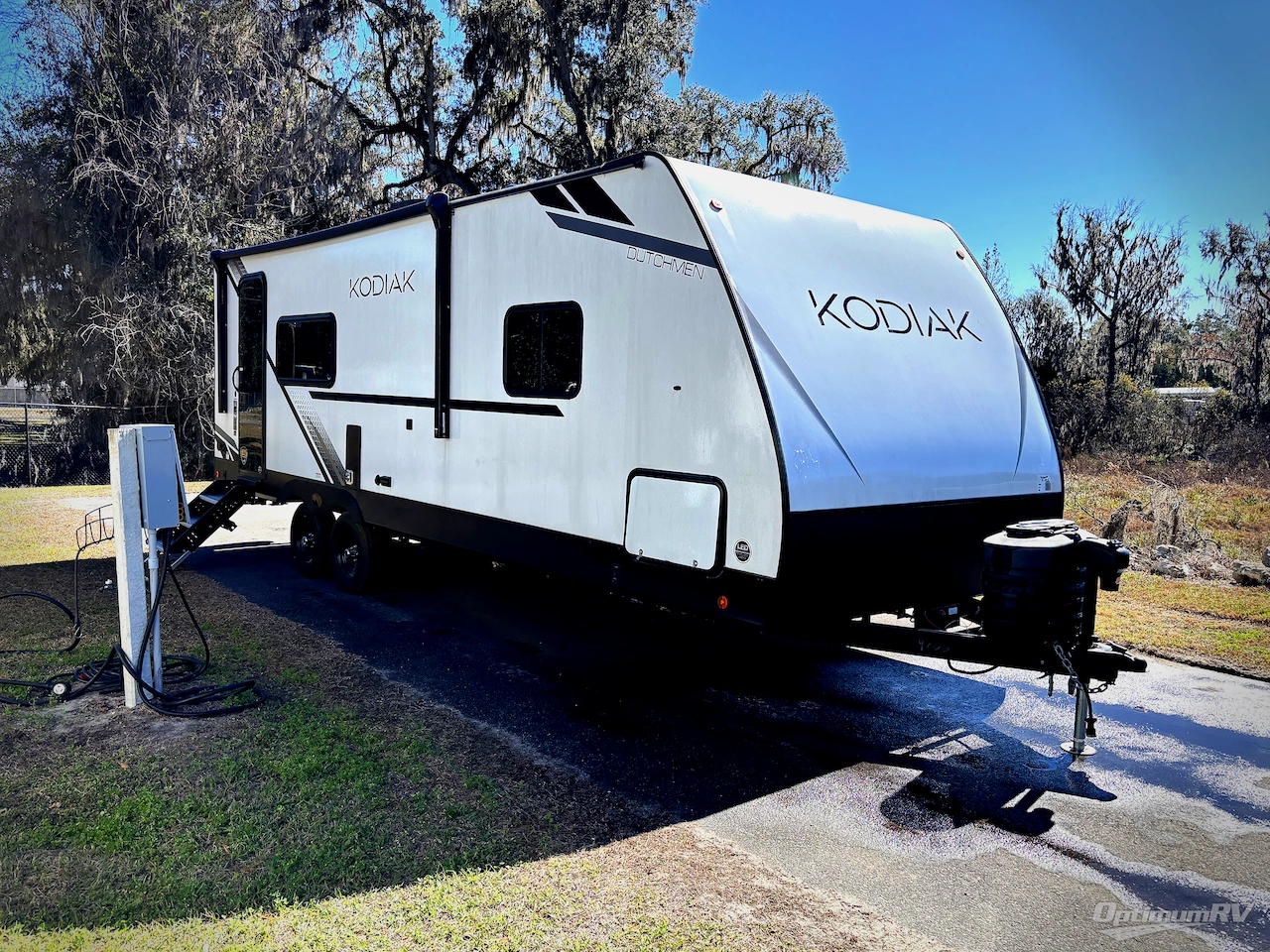 2025 Dutchmen Kodiak Ultra-Lite 241BHSL Photo 1