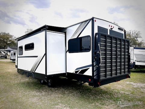 2025 Dutchmen Kodiak Ultra-Lite 308BHSL RV Photo 2