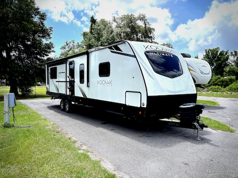 New 2025 Dutchmen Kodiak Ultimate 3361RKSL Featured Photo