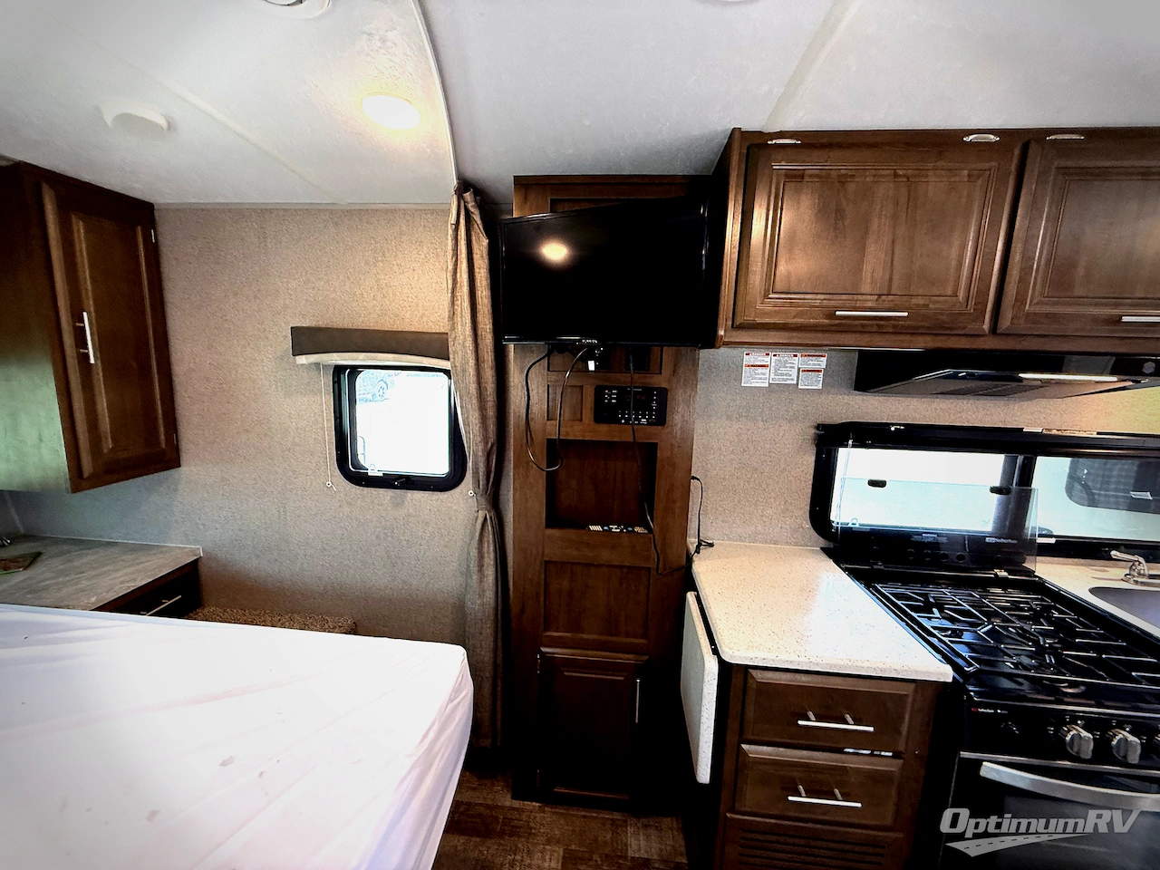 2021 Forest River Rockwood Mini Lite 2205S Photo 9