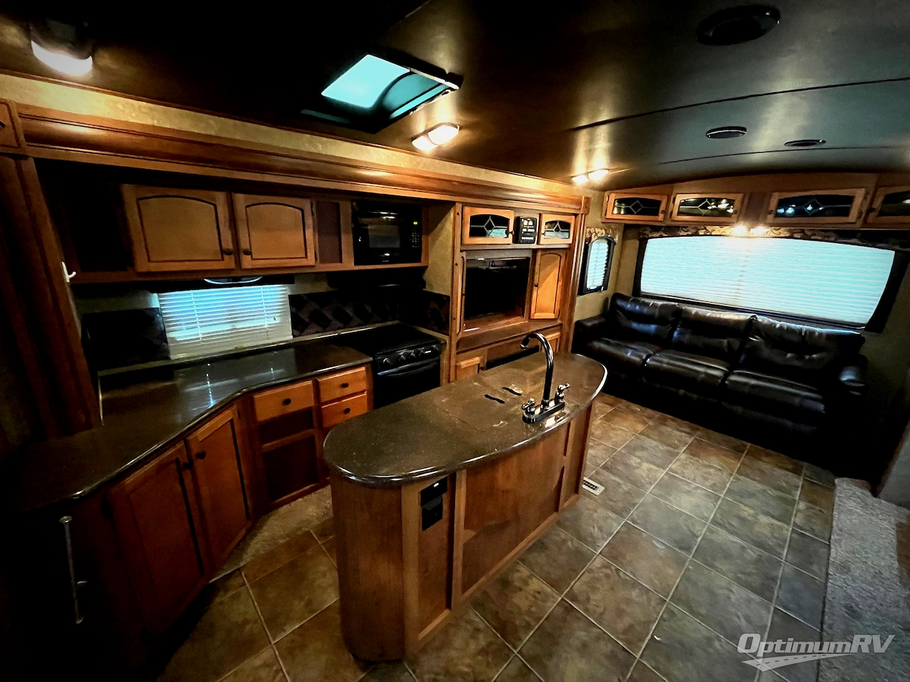 2014 CrossRoads Sunset Trail Reserve ST32RL Photo 5