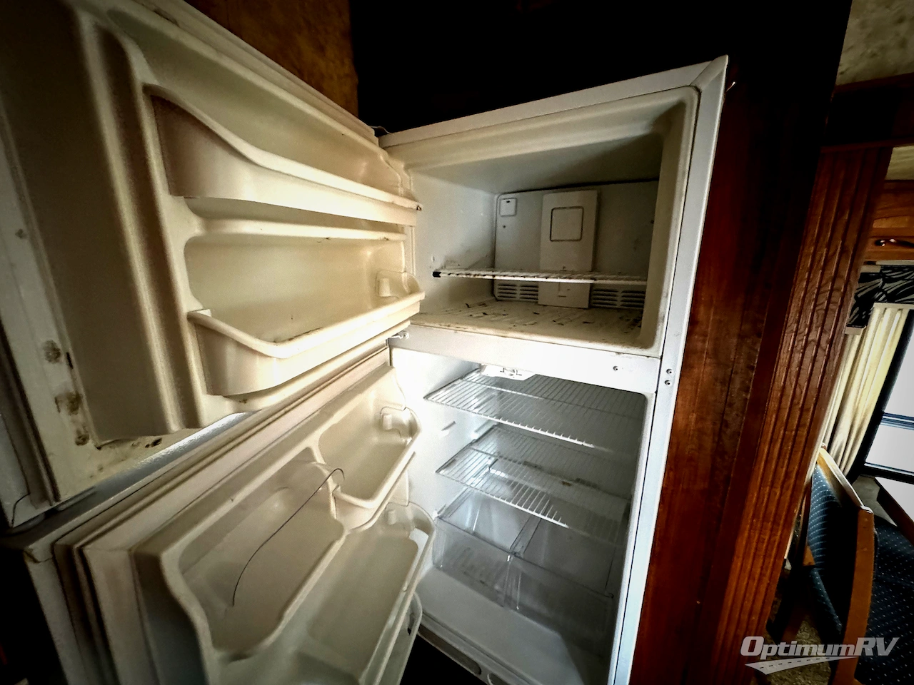 2011 Keystone Montana 3750FL Photo 6