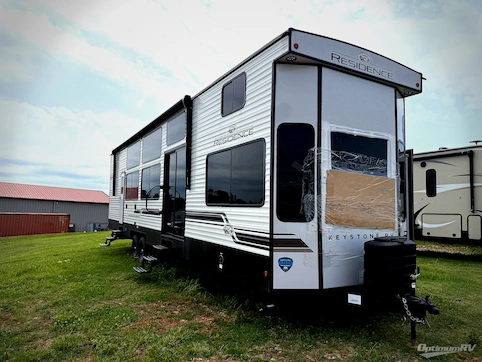 2025 Keystone Residence 40CLDL RV Photo 4