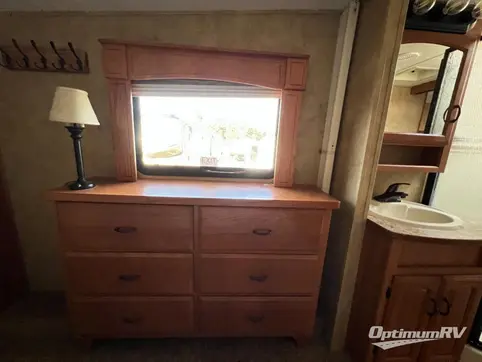 2008 Keystone Montana 3075 RL RV Photo 4