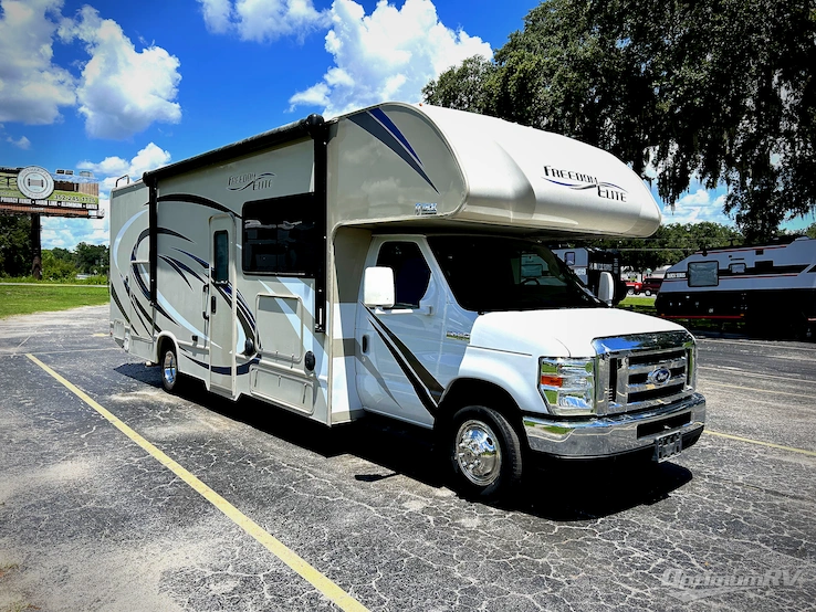 2017 Thor FREEDOM ELITE 29FE RV Photo 1