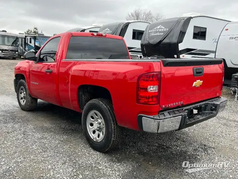 2012 Chevrolet Silverado Silverado RV Photo 3