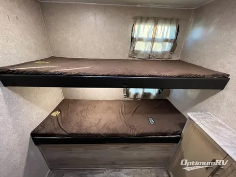 2019 Coachmen Catalina Legacy 313DSRBCK RV Photo 2
