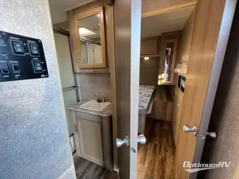 2019 Coachmen Catalina Legacy 313DSRBCK RV Photo 3