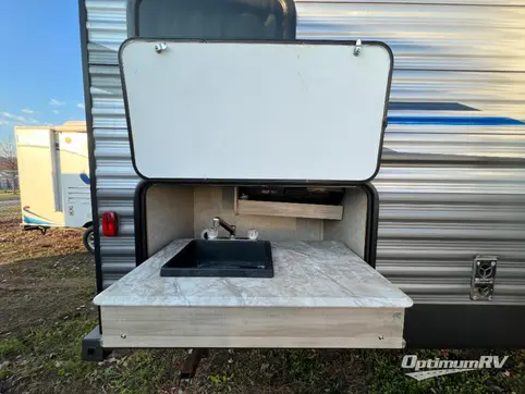 2019 Coachmen Catalina Legacy 313DSRBCK RV Photo 4