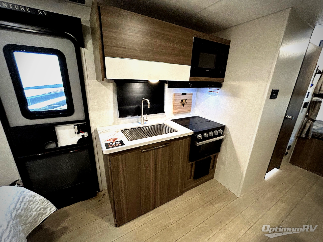 2024 Venture Sonic SN211VDB Photo 8