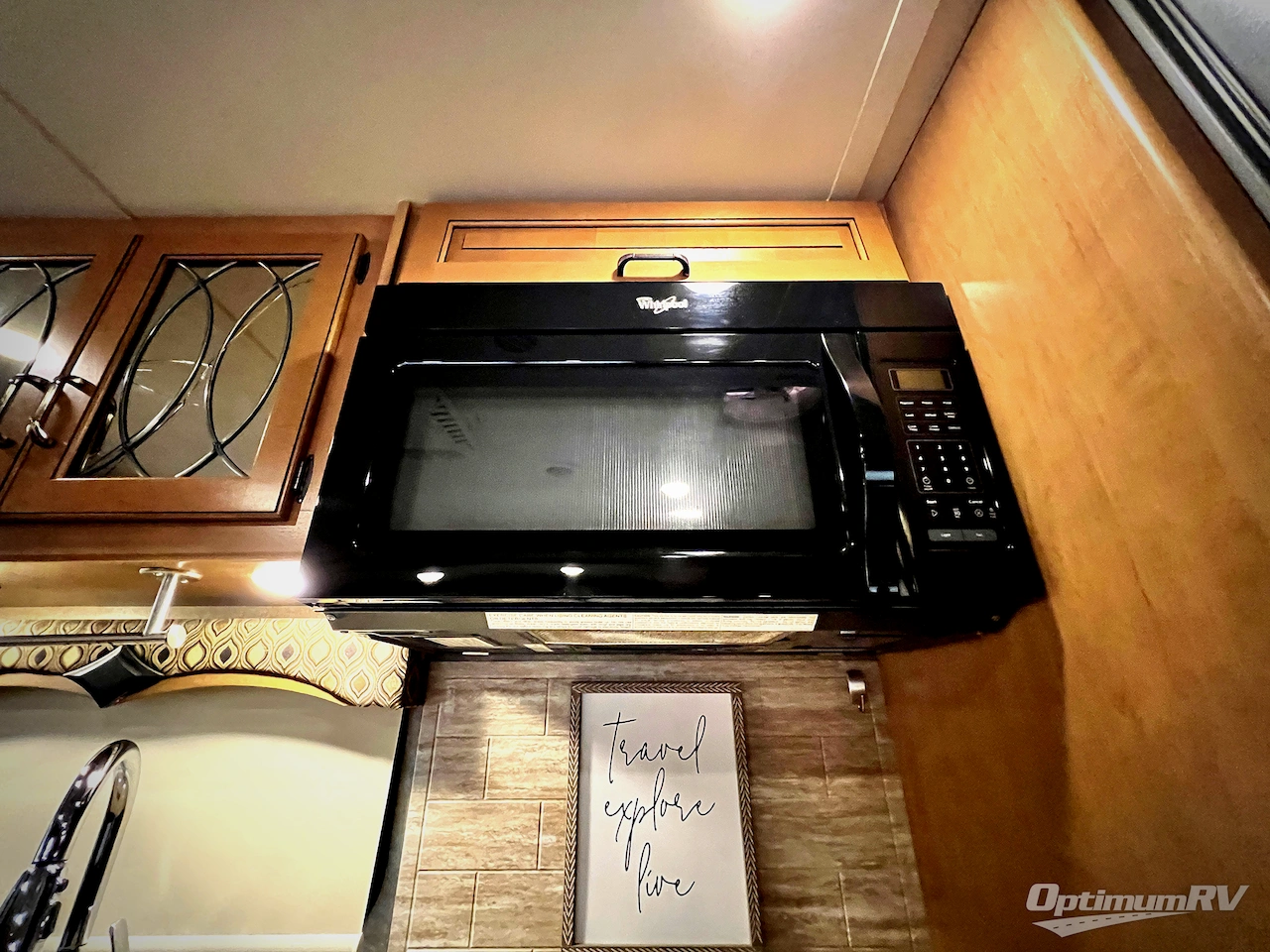 2016 Thor Hurricane 35C Photo 14