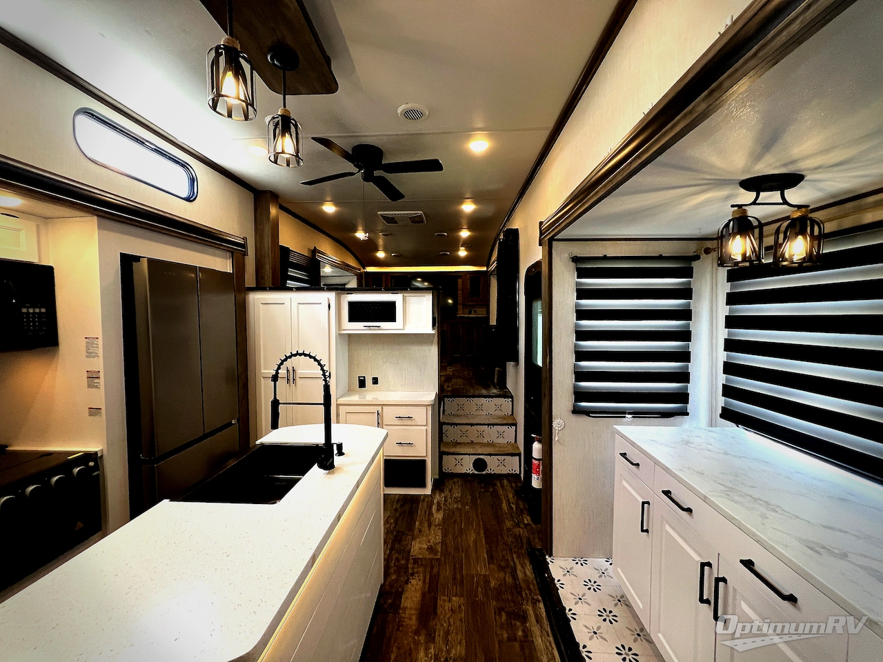 2022 Forest River Sabre 37FLH Photo 2