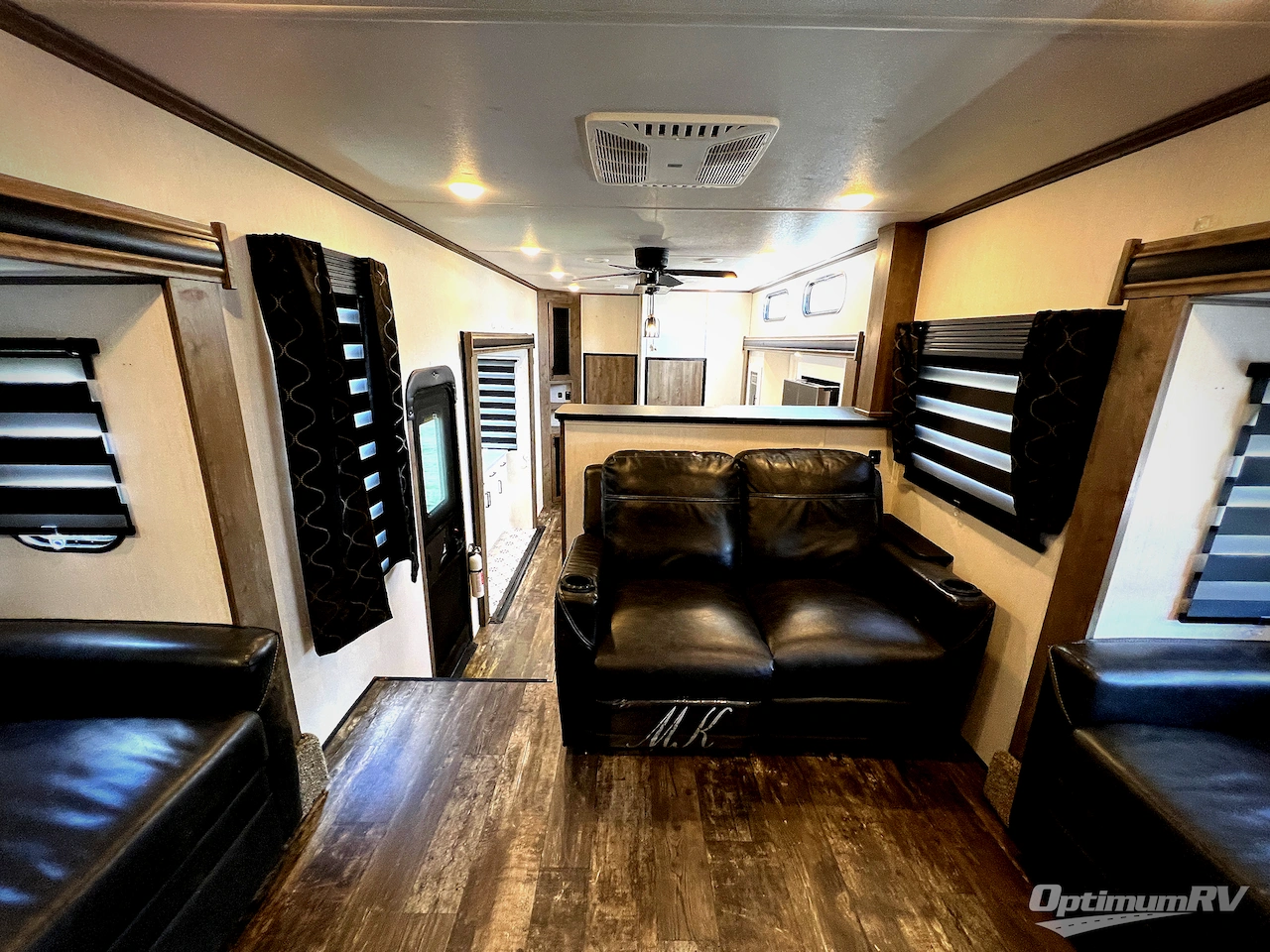 2022 Forest River Sabre 37FLH Photo 3