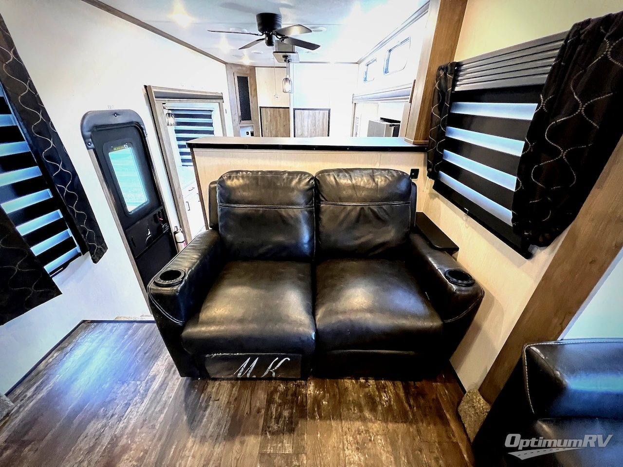 2022 Forest River Sabre 37FLH Photo 4