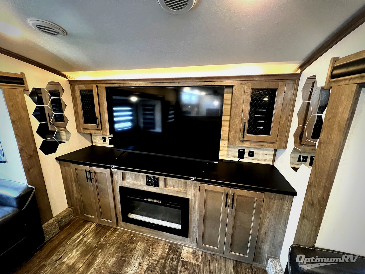 2022 Forest River Sabre 37FLH Photo 8