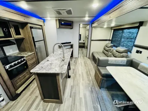 2021 CrossRoads Zinger ZR331BH RV Photo 2