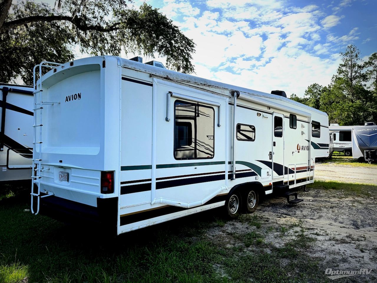 1998 Fleetwood Avion 37FW Photo 2