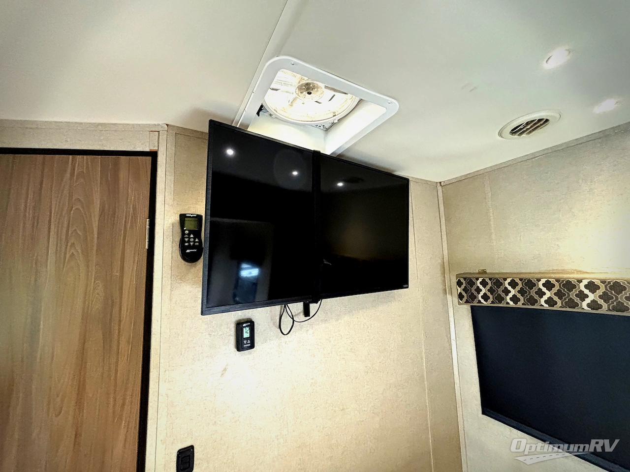 2019 Dynamax isata 3 24FW Photo 16