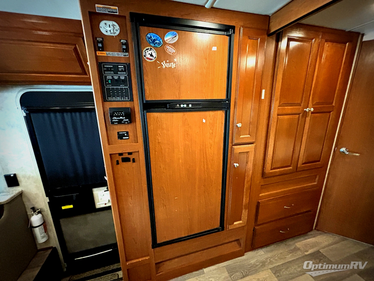 2019 Winnebago Vista 27PE Photo 13
