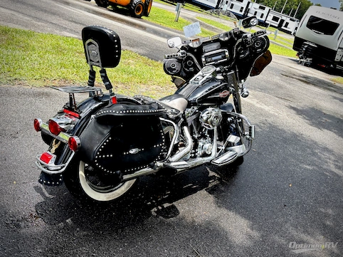 2008 Harley-Davidson Softail Heritage RV Photo 2