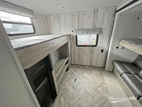 2023 Palomino Puma 31QBBH RV Photo 3