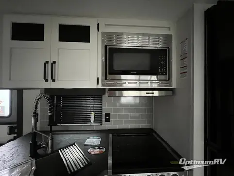 2024 Palomino Puma 32RBFQ RV Photo 3