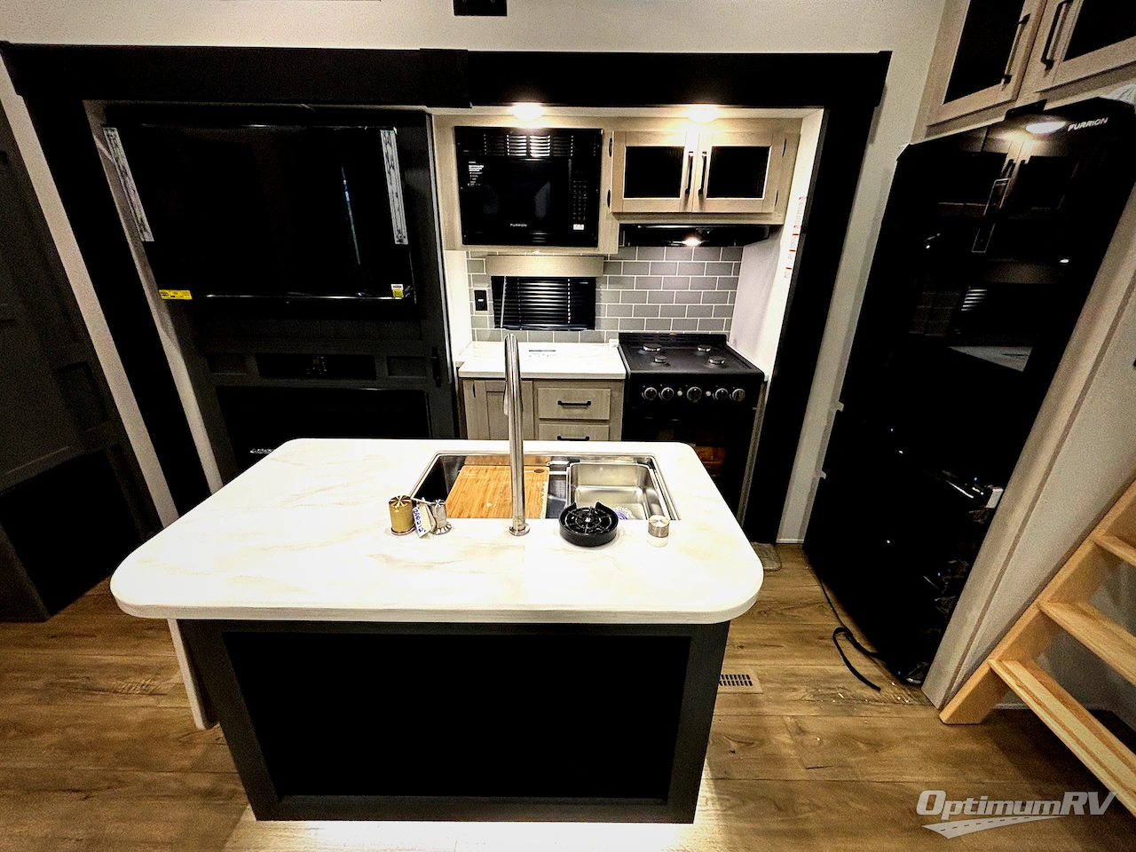 2027 Forest River Puma Vista 421LFT Photo 6