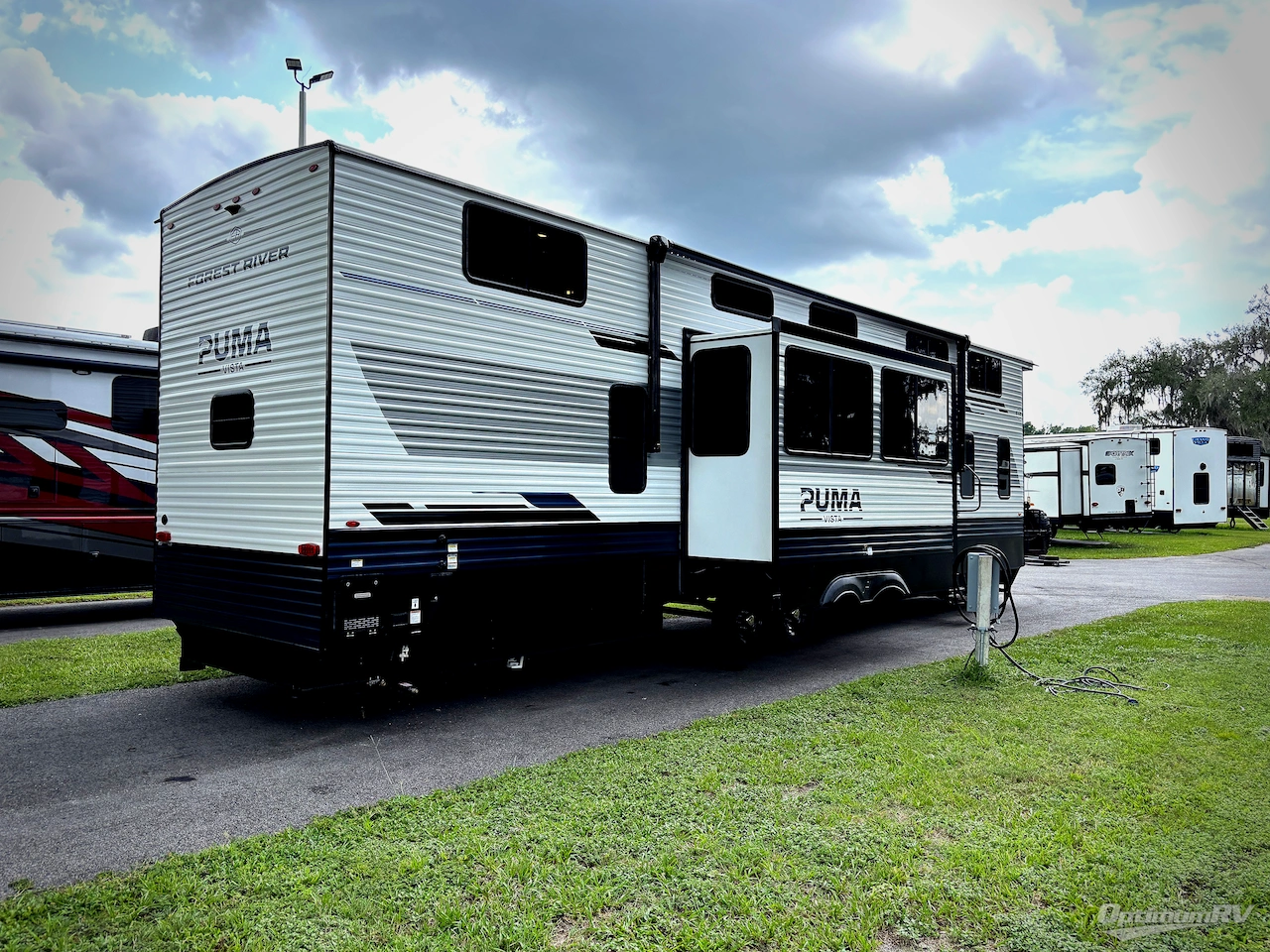 2027 Forest River Puma Vista 421LFT Photo 2