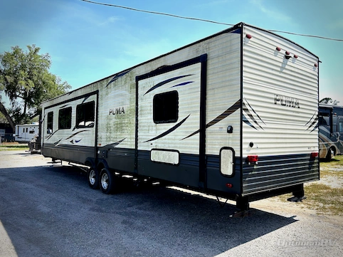 2019 Palomino Puma Destination 39PFK RV Photo 3