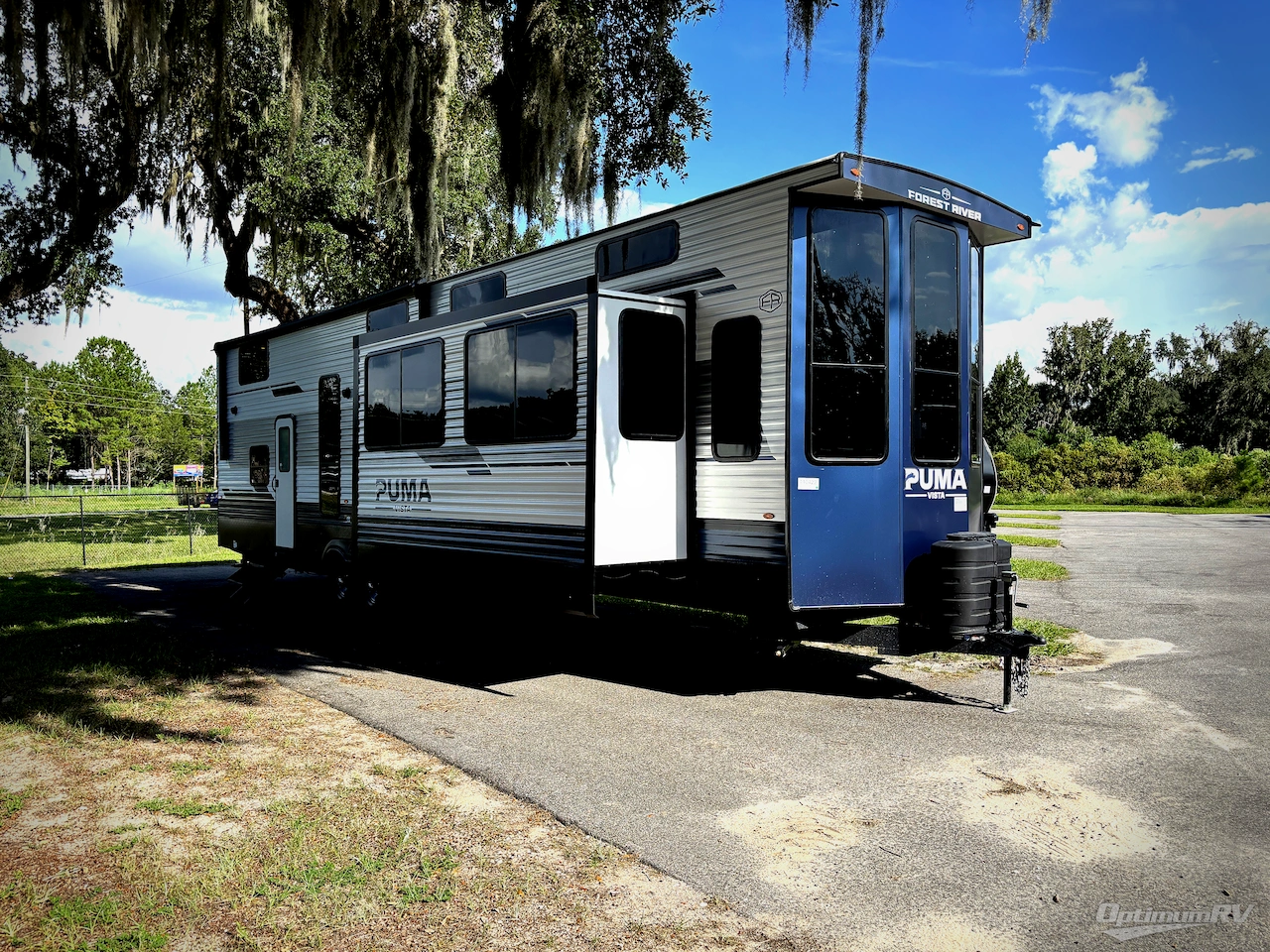 Forest River Puma Vista 402LFT