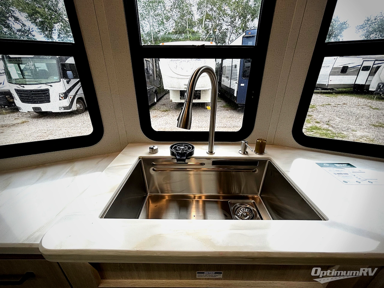 2027 Forest River Puma Vista 403LFT Photo 9
