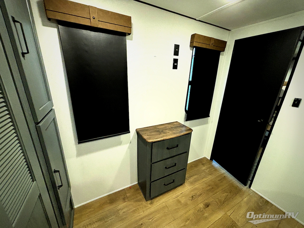2027 Forest River Puma Vista 421LFT Photo 11
