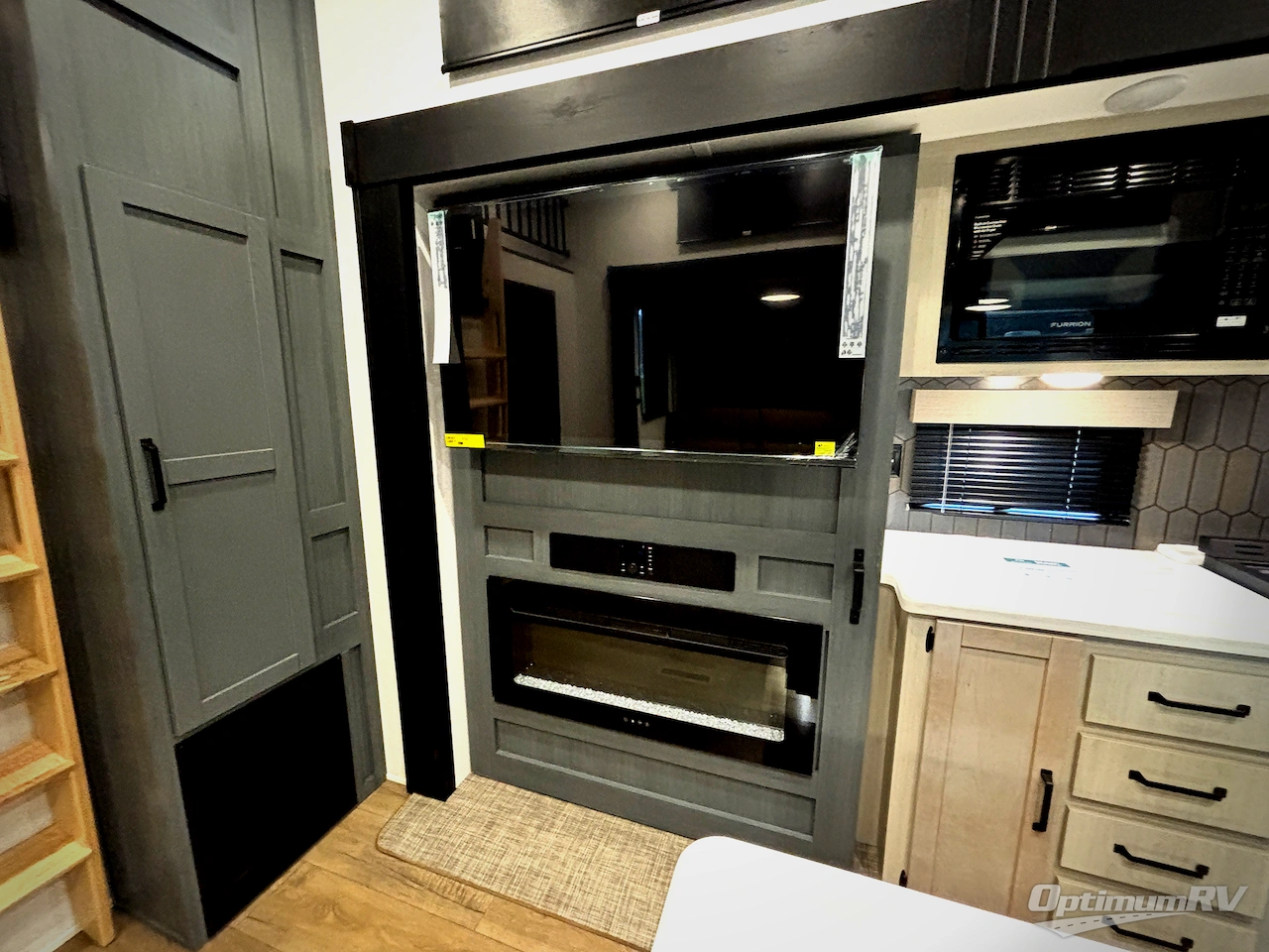 2027 Forest River Puma Vista 421LFT Photo 20