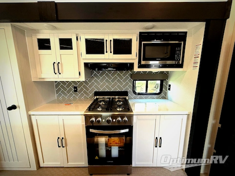 2025 Palomino Puma Destination 420LFT RV Photo 3