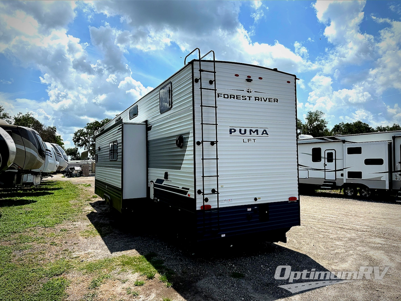 2025 Palomino Puma Destination 420LFT Photo 2