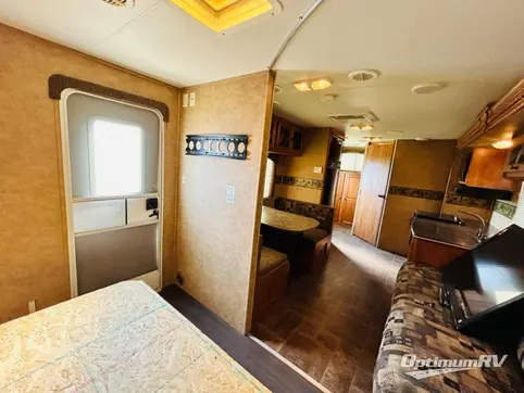 2011 Heartland North Trail 24RBS RV Photo 4