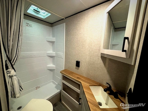 2024 Highland Ridge Open Range Conventional 26BHS RV Photo 3