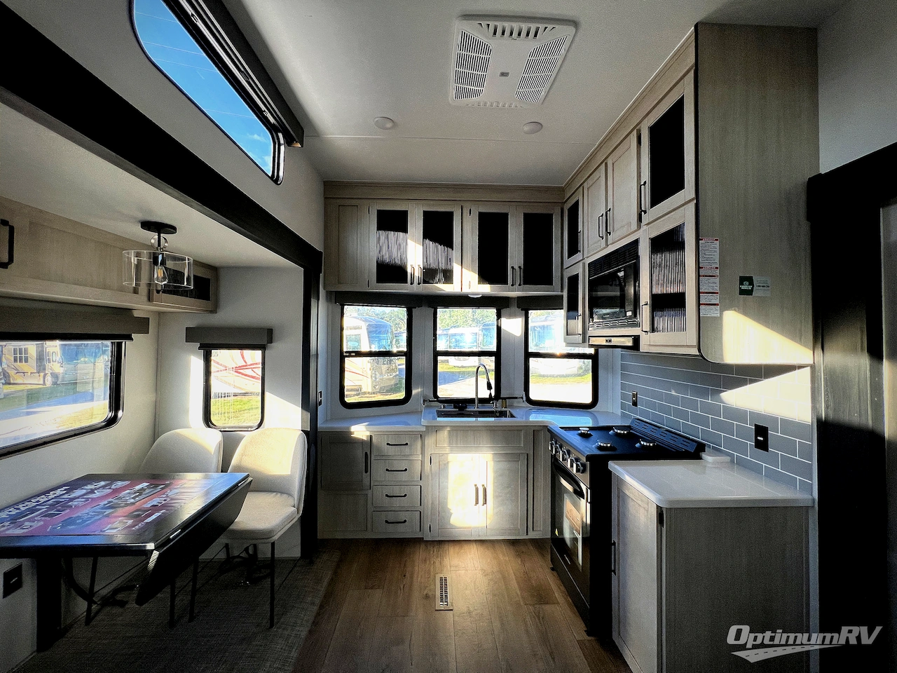 2026 Forest River Puma Vista 403LFT Photo 10