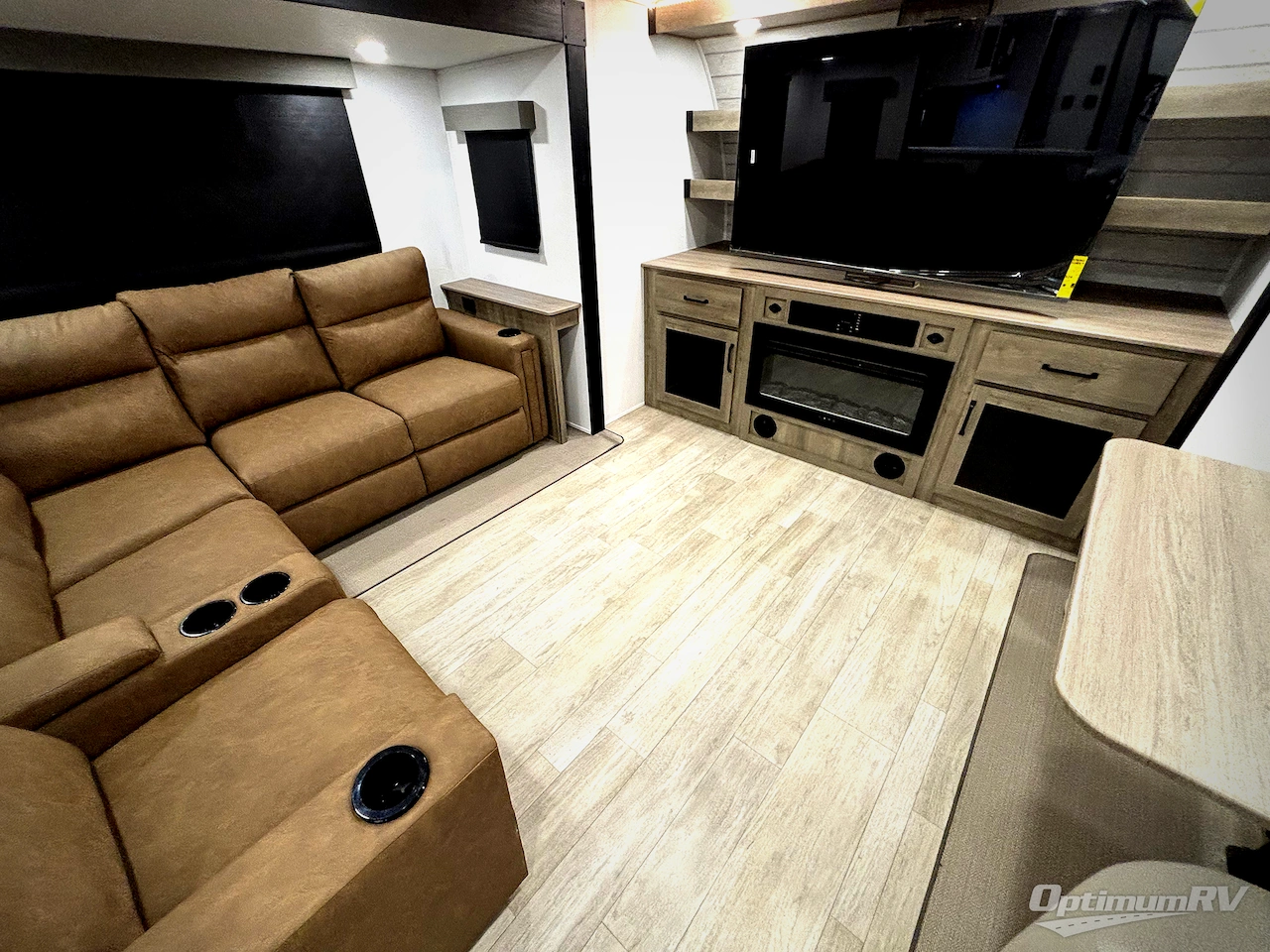 2026 Forest River Puma Tracks 3300FLBS Photo 7