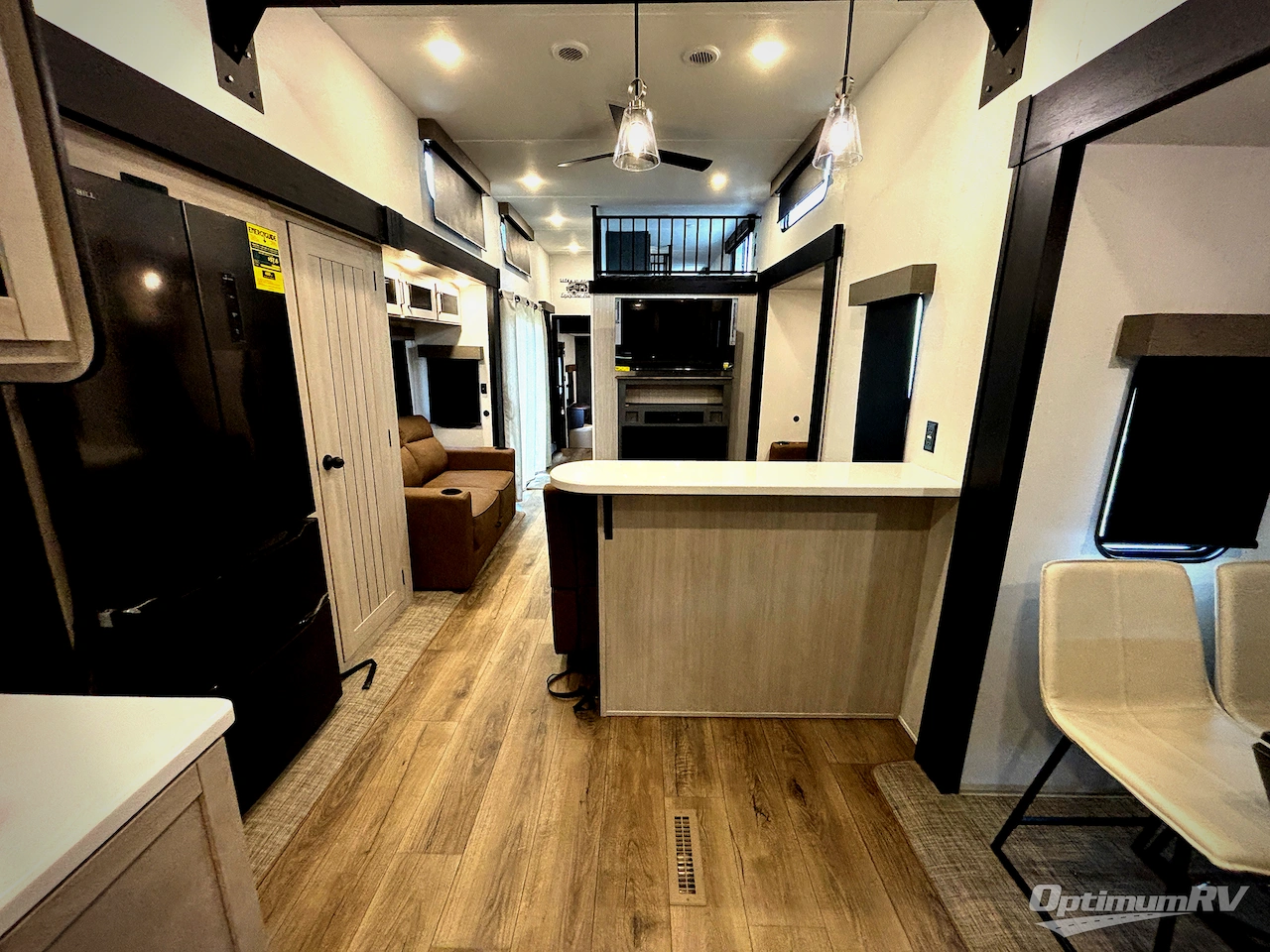 2027 Forest River Puma Vista 403LFT Photo 4
