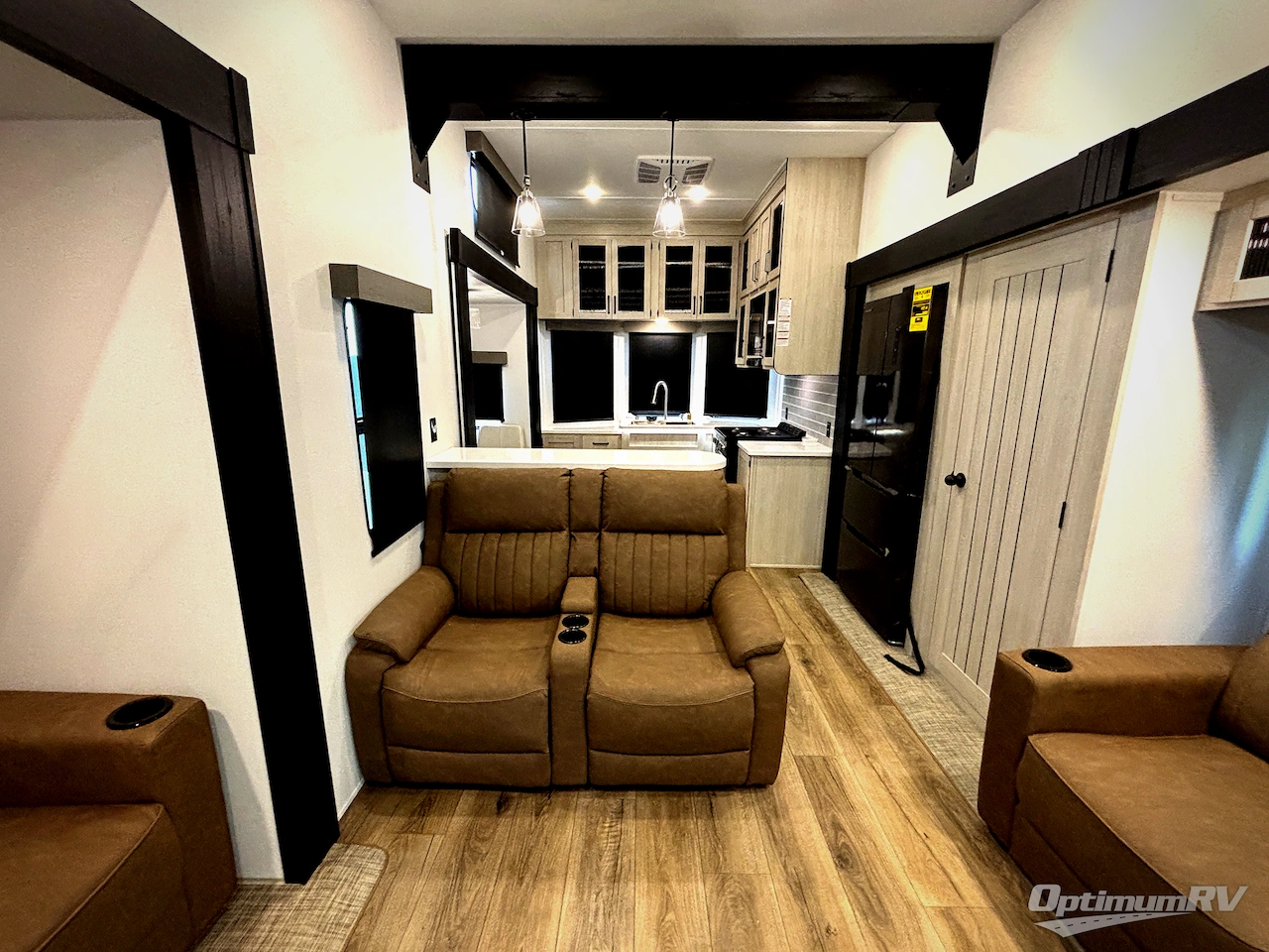 2027 Forest River Puma Vista 403LFT Photo 5